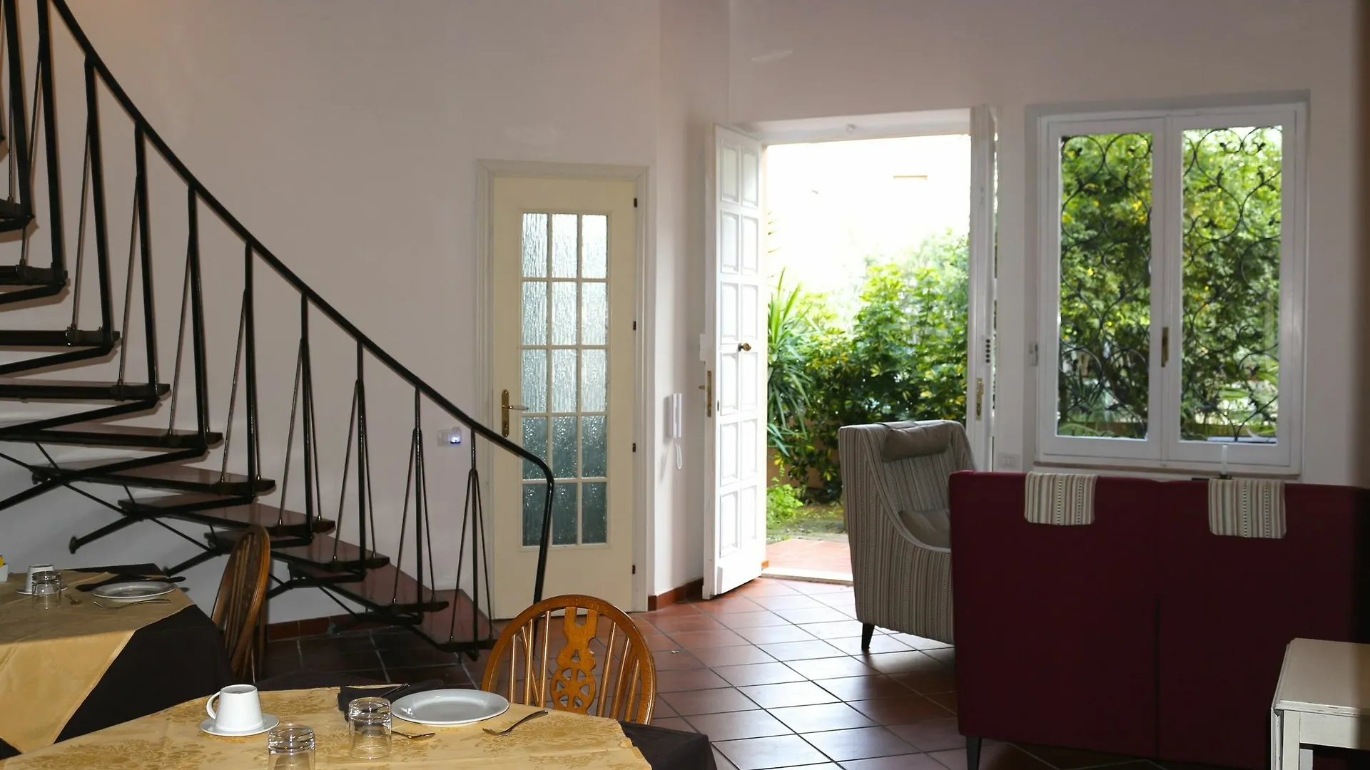Hotel B And B Ferone 1947 Cagliari
