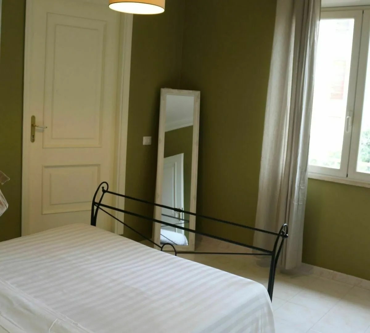 ** Hotel B And B Ferone 1947 Cagliari Italy